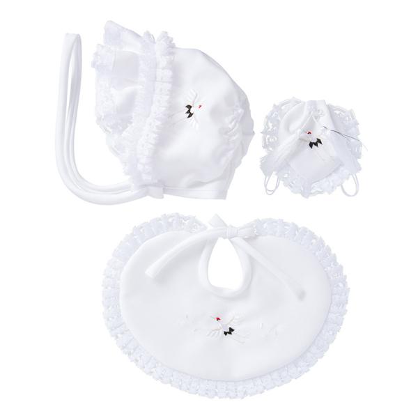 お宮参りにおすすめの涎掛け 帽子 お守りの3点セットです。出産祝いなどのプレゼントにもオススメです♪■ご注意・ご覧の環境（モニター設定等）や入荷時期により色みが若干異なります。■サイズよだれかけ：幅：25cm×縦：11cm※商品により多少前...