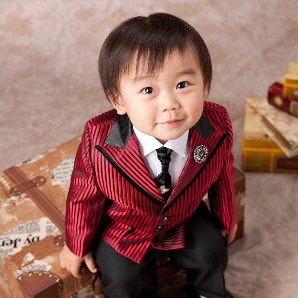 ベビー礼服 赤黒縞 テーラー ネクタイ付 １才 初節句 誕生日 赤ちゃん 送料無料 701 48 京のみやび 通販 Yahoo ショッピング
