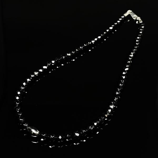 ☆アスリート（運動をする方）パフォーマンスを高めてくれる天然石を組み合わせて作った、カニカンパーツもセンス抜群のネックレスです。64面カットオニキスと磁気ヘマタイトのパワーを体感してください^^