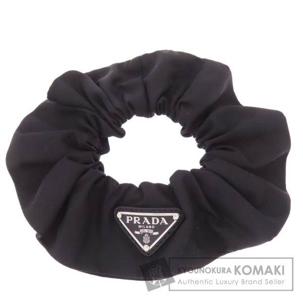 PRADA（プラダ） シュシュ ロゴ金具 ヘアアクセサリー ナイロン素材