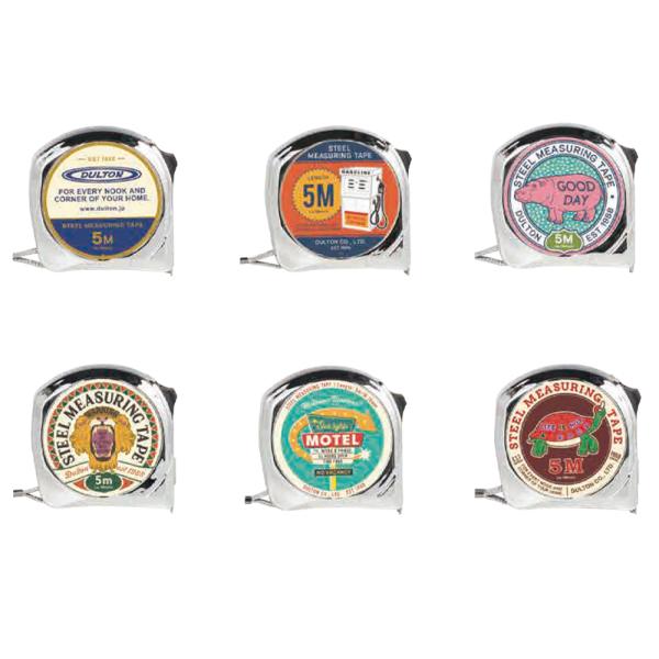 サイズ：H.67mm W.65mm D.38mm（テープ全長：5m、テープ幅：18mm）素材・材質：ABS樹脂(メッキ塗装)、スチール、アルミニウム、ポリエチレン生産国 :中国雑貨感覚で愉しめるスケール(メジャー)。 スタンダードな道具に遊...