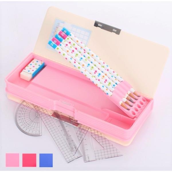 【仕様】素材：クラリーノ外　寸　：H242×W93×D30mm●ふわりぃランドセルとおそろい♪クラリーノ素材ふわりぃランドセルと同じ素材のクラリーノのマグネット式ペンケース。鉛筆ホルダー5本対応。時間割ポケット付き。