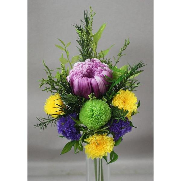 ★プリザーブドフラワー仏花(花器はついていません）★輪菊・ピンポンマム・小菊・スターチス  他グリーンすべてプリザーブド使用です★サイズは約ですが 高さ１８cm・横１３cmになります （お花の部分（グリーンもいれた）のサイズです）★贈る方へ...