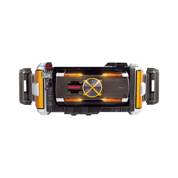 『仮面ライダーファイズ』より、「変身ベルト DXカイザドライバー」がパッケージデザインを新たに、SUPER BEST 変身ベルトシリーズとして登場！「913」「ENTER」を入力したカイザフォンをバックルにセット、「仮面ライダーカイザ」に変...