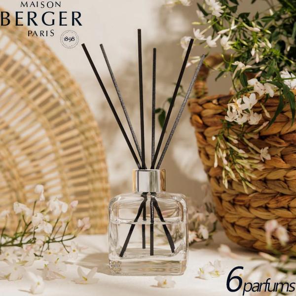 ランプベルジェ　リードディフューザースティックキューブ(Bouquet parfume)・本体サイズ　　高さ　：約210mm　　幅　　：約70mm　　奥行　：約70mm・内容量　：約125ml・総重量　：約250g・内容　　：約125ml ...