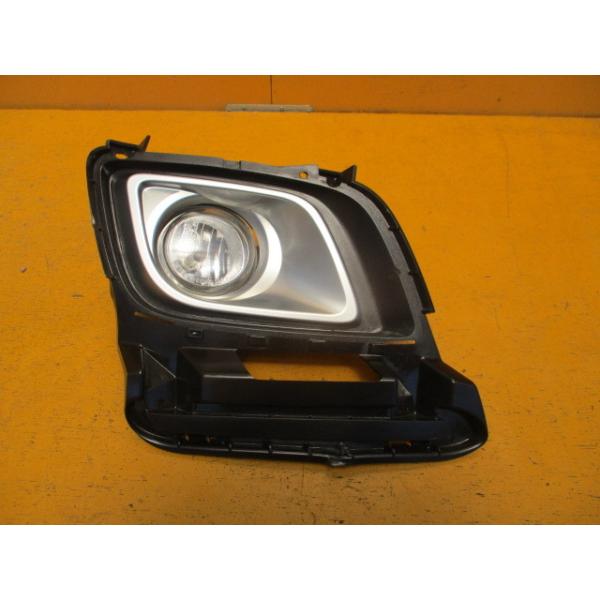 MPV LY3P 前期 純正フォグランプ右側 Koito 114-61009 純正フォグ