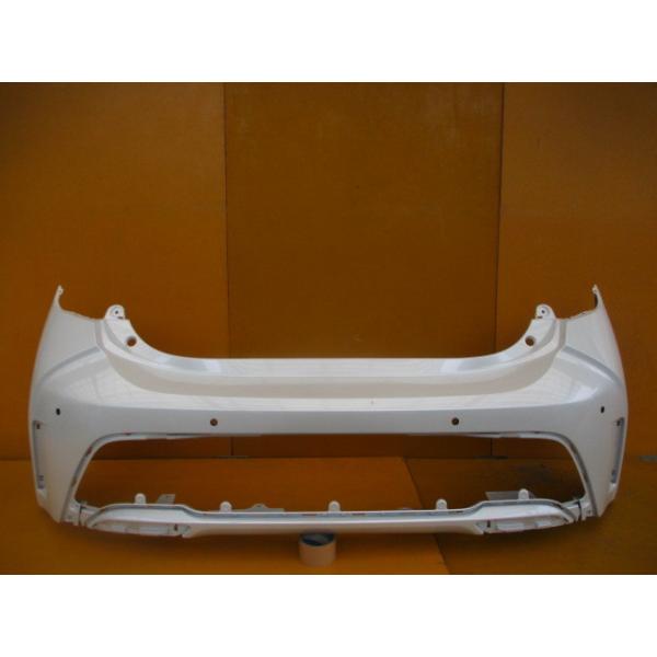 カローラスポーツ(ZWE211H/NRE210系)用 純正リヤバンパー パール 52159