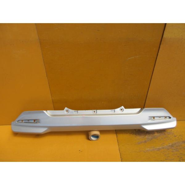 ルーミー/タンク(M900A/M910A)用!純正リヤバンパー シルバー 52159