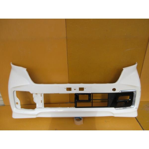 N-BOXカスタム(JF3/JF4)後期 純正フロントバンパー プラチナホワイト