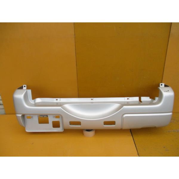 スズキ ジムニー JB23W用 純正リヤバンパー シルバー 71811-81AA0