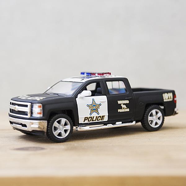 t.o様 リクエスト確認用　 シボレー　シルバラード　ミニカー シボレー シルバラード 1/32 ミニカー 全4色 ライト点灯 エンジン