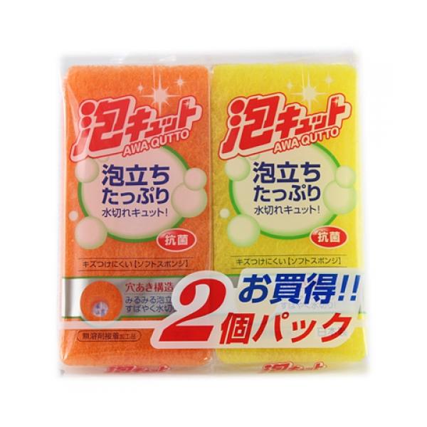 穴あき構造で泡立ちがよく、水切りもいいキッチン用スポンジです。外側のフィルタースポンジはしっかり汚れをとり、すばやく泡切れします。