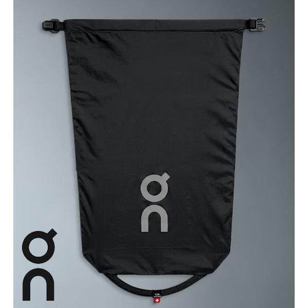 シューパック：旅行や??通勤の??際に??シューズを??サッと??入れて??持ち?運べる??便利な??バッグ。重さ: 60g丈夫なナイロン製リップストップ生地開口部はロールトップ式専用に作られたカスタムメイドのバックル反射ロゴ持ちやすいトッ...