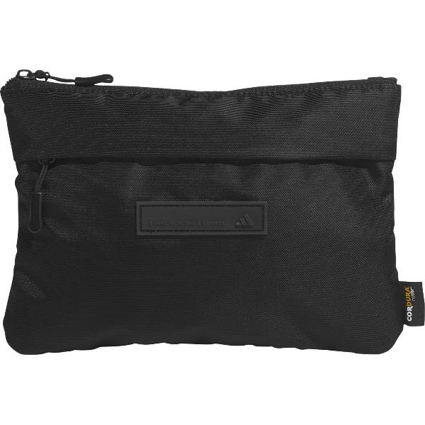 おしゃれでコンパクトなadidasのマストハブ サコッシュは、毎日の冒険のお供として頼りになるアイテム。実用性と美学を重視する方のためにデザインされたトレンディバッグ。重さやかさばりを気にせず、必需品を収納できるスペースを確保。耐久性の高い...