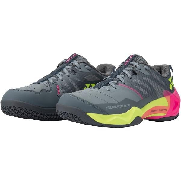 ヨネックスバドミントンシューズのトップシリーズ「AERUS」、「ECLIPSION」、「65」とならび、爆発的なパワーを生む「SUBAXIA(サブアクシア)」。Grpht Thrttlの衝撃吸収と反発性能を最大限に引き出し、足元から爆発的な...