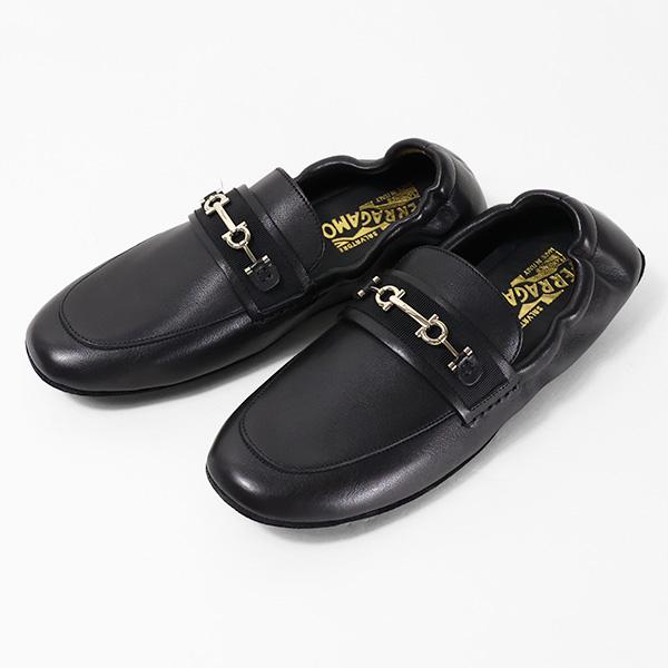 SalvatoreFerragamo レザーフラットシューズ Salvatore Ferragamo 黒 レザー フラットシューズ - メルカリ