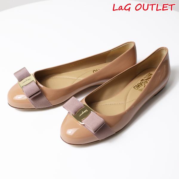 FERRAGAMO Salvatore Ferragamo サルヴァトーレフェラガモ