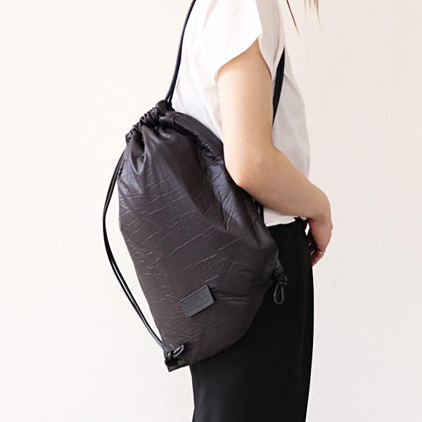 ブラック リュック バックパック MM6 エムエムシックス バックパック Drawstring Bag SB6WA0004