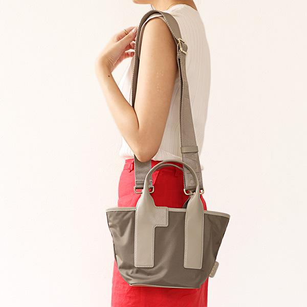 FURLA（フルラ） ショルダーバッグ PIUMA S TOTE BAG ピューマ WB01270