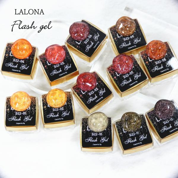 オレンジ、ブラウンなど秋冬にぴったりなフラッシュジェルどれも厳選したおすすめカラーです！肌なじみが良く、１カラーでも、アクセントでも使えるカラーです。通常時も微粒子ラメがキラキラと上品に輝きます。■内容量：3g■タイプ：ソークオフジェル■原...