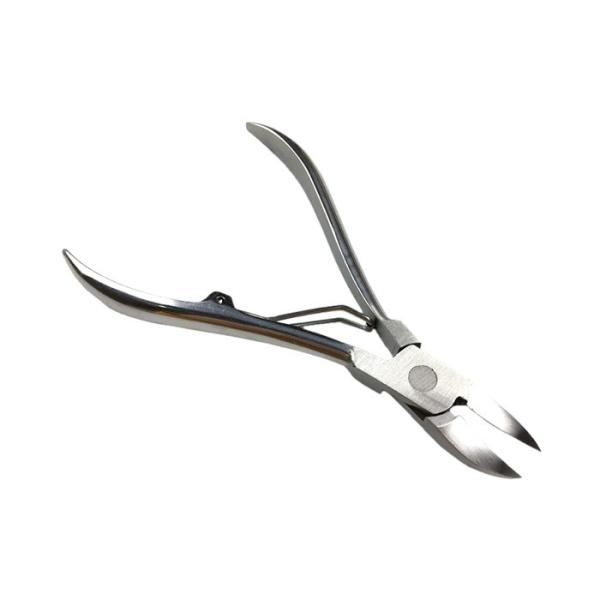 ネイルケアの必須アイテム！キューティクルニッパー握った感じはしっかりとしており、扱いやすいサイズ。切味も抜群です。足爪や厚い爪もカットできます。錆びないステンレス鋼の最新コンパクトニッパーです。キューティクル＆ネイルニッパー　シングルスプリ...