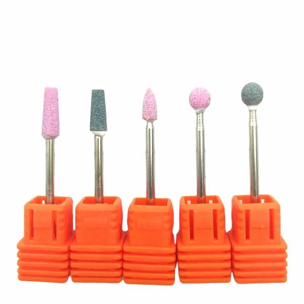 甘皮、キューティクル用ルースキューティクル、ルーズスキンの除去に。■シャンクサイズ：3/32"( 2.35mm )（一部のブランドマシンを除いて使用可能）■原産国：中国■ケース付き※接着部分のはみだし等ございます。※輸入品のためケースに擦り...