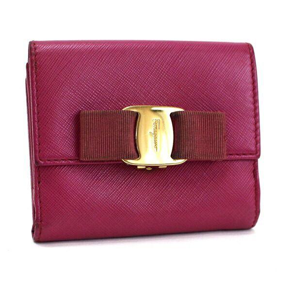 Ferragamo ピンクレザー三つ折り財布