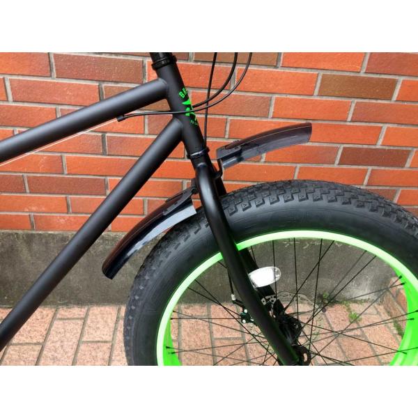 Design Concept：ＢＲＯＮＸファットバイク用樹脂製フェンダー特に変速付のフェンダーが今まで無かったのですがこれで解消、樹脂製ですから軽量と取外しも可能です。フロントフェンダーはステアラーチューブ内に取り付けます、内径19-26ｍ...