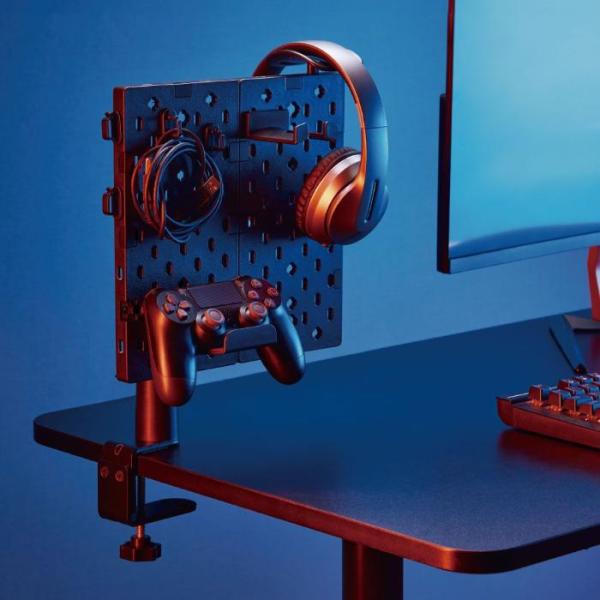 【特長】●ゲーミングデスクの収納を拡張できる、クランプ式カスタムパネル●卓上/卓下のどちらにでも設置可能●組合せ自由なカスタムパネル●2種類のヘッドホン収納●コントローラーやケーブル類をスッキリ収納●省スペースのクランプ式【注意事項】●記載...