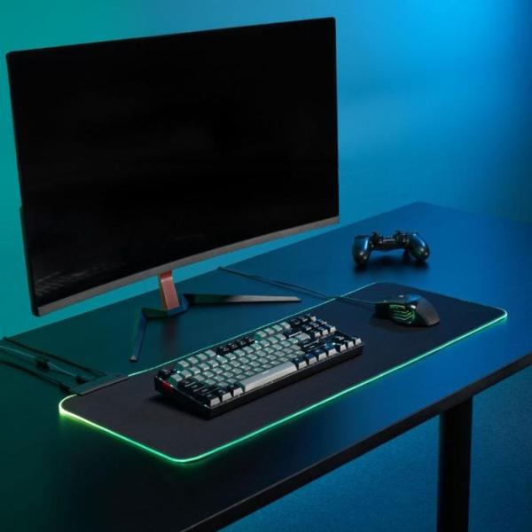 【特長】●PCゲーミング用として作られた、 光るデスクマット●鮮やかなRGBライティング●汚れにくく、簡単な手入れ●丈夫かつ滑らかな質感●便利なUSBポート●ゲーミングゾーンを彩る【注意事項】●記載されている物以外は付属いたしません。●LE...