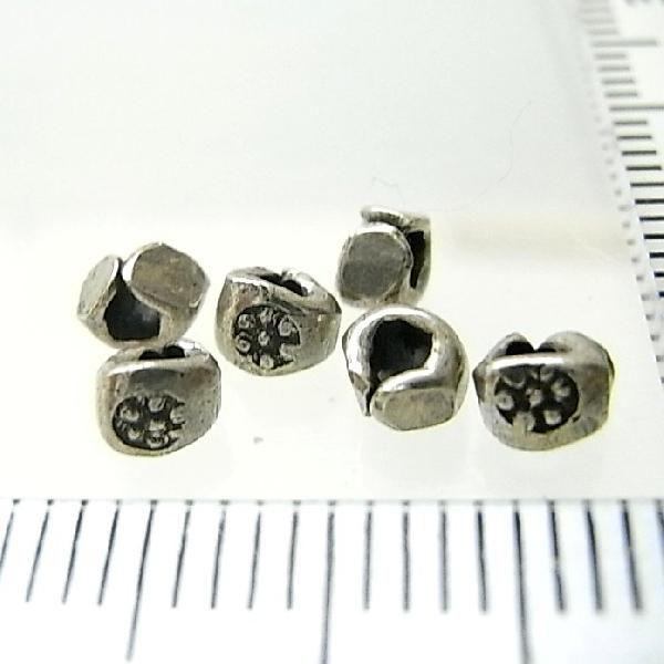 �V���o�[�o�[�c 2-022 5��1�Z�b�g ���a3.3�����^�C�v�ŉ��ɂ��Ԃ̂悤�Ȗ͗l���`���ꂽ���тȂ������̃r�[�Y