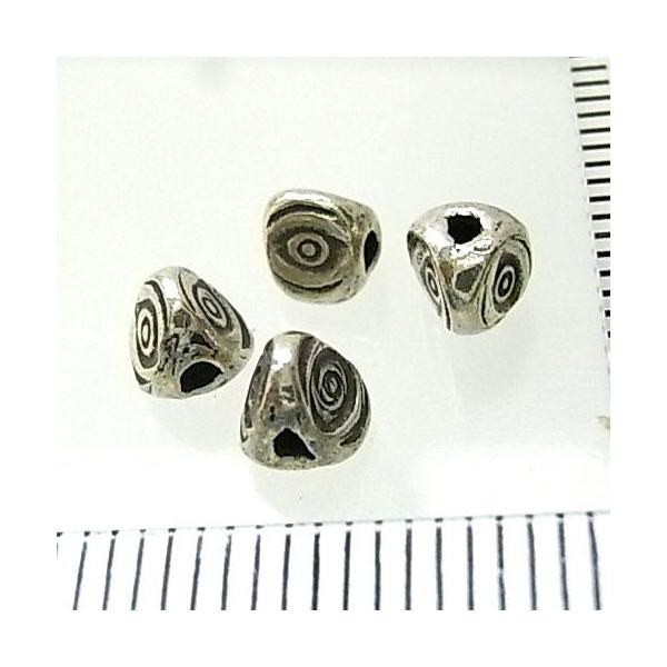 Vo[o[c 2-025 51Zbg a4.2^Cvŉɖڋʂ̂悤Ȗ͗l`ꂽOp`̃r[Y