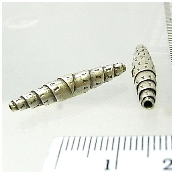 �V���o�[�o�[�c 2-043 1��1�Z�b�g ���a4.9�����^�C�v�ŉQ�����͗l�̏������^�P�m�R�`�ŊL�k�̂悤�Ȍ`�̃r�[�Y