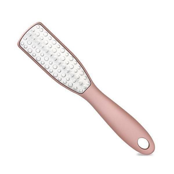 【商品説明】両面磨けるデザインです。片面は粗めで、もう片面は細めとなっているので、削り具合を調整できます。軽量で持ち手もついて持ち運びにも便利です。【商品仕様】素材：ステンレス鋼+ABSカラー：ピンクかかと 角質ケア フットケア つるつる ...