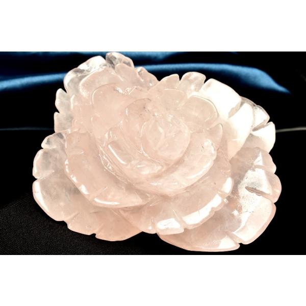 天然石オブジェ╰(*´︶`*)╯k 1点物】繊細彫刻 ローズクォーツ 104x102x41mm 花彫刻 置物 _CG6840