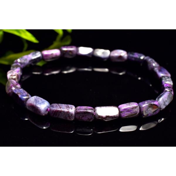 1点物】AAA☆高発色パープル スギライト(杉石) 6-9x4.5-5.5mm ミニ