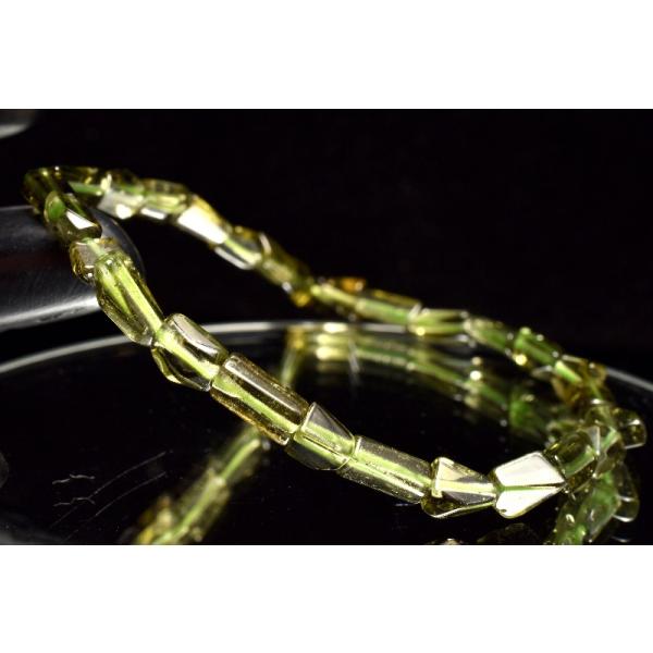 1点物】極上SA級☆入手困難 モルダバイト 4-8.5x3-4.5mm 原石