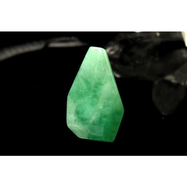 希少⭐️エメラルド原石⭐️金運UPに 1点物】5A級☆希少原石風 エメラルド 17x11mm 原石ラフカット ルース