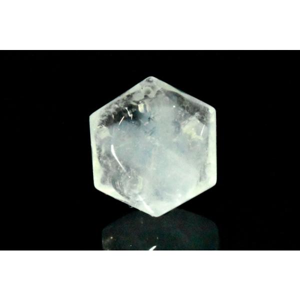 【１点物】希少◇天使の梯子 エンジェルラダークォーツ　19x17mm　六芒星(トップ穴) ルース _PD3189