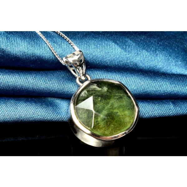 1点物】AAAA数量限定☆Silver925 モルダバイト 13mm 六芒星