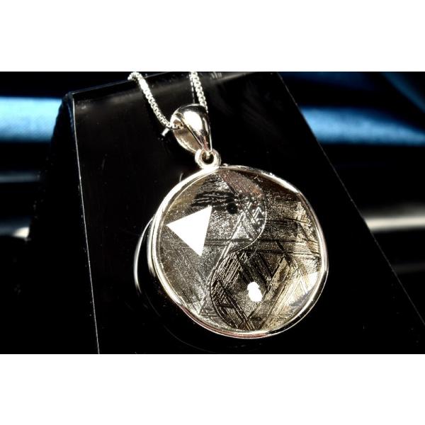スウェーデン産Silver925◇ ギベオン(メテオライト隕石) 18mm シルバー