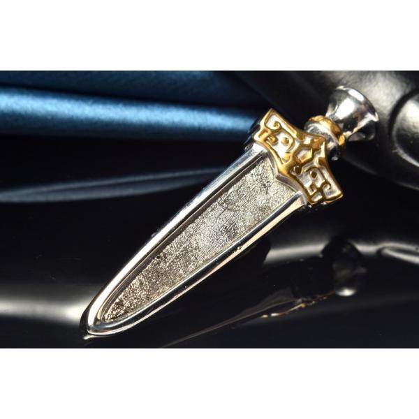 Silver925 ギベオン＆パラサイト隕石 51x15mm 剣 シルバーカラー