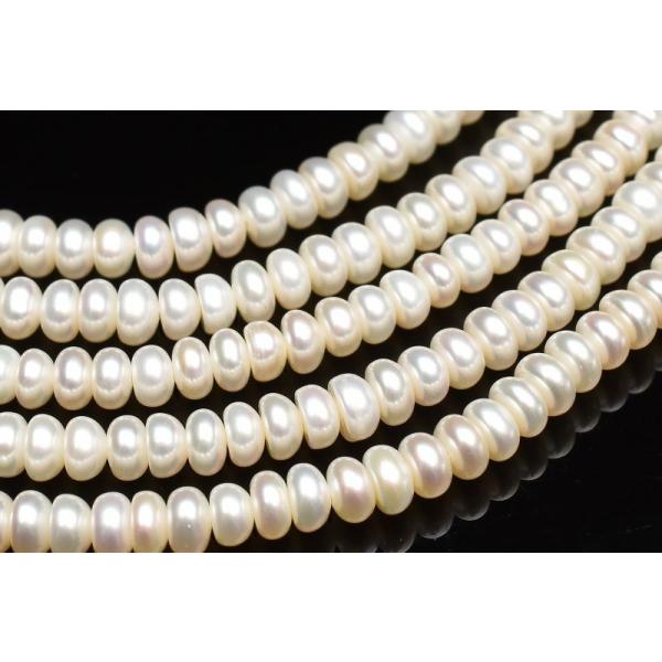 AA☆高品質 淡水真珠パール　2.5x4mm　ボタン １連（約38cm） _R6133