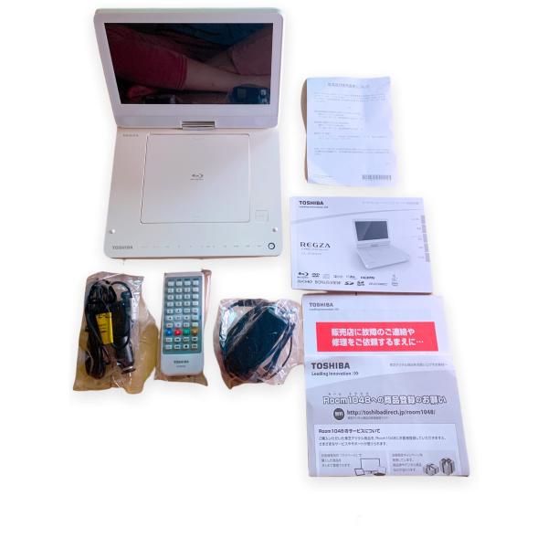 REGZA  ポータブルBlu-rayディスクプレイヤー SD-BP900S REGZA(レグザ) ポータブルブルーレイディスク