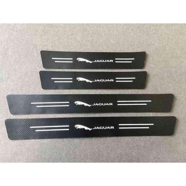 キズを覆い、 搭乗中/デボーディング中の擦り傷、擦り傷、汚れなどから愛車を保護します。 ドアシルガードの裏側は粘着性があり、両面テープを剥がした後、簡単に貼れます。両面テープで張り付ける商品は必ず取り付ける面の汚れ(ほこり、油分、水分等) ...