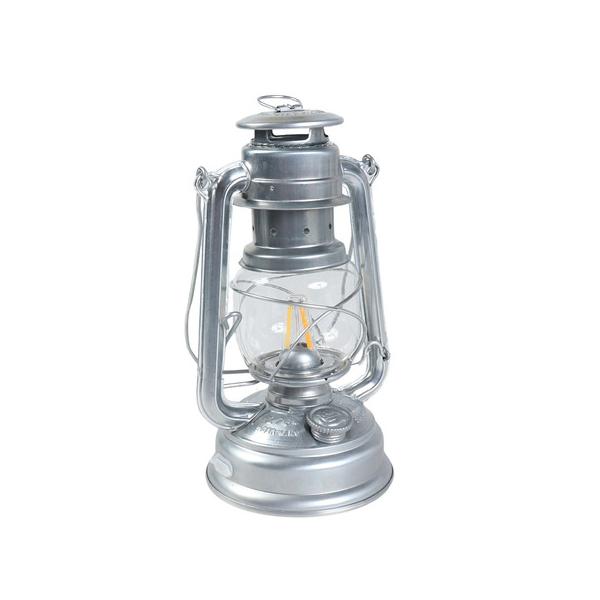 125年以上愛され続ける定番ハリケーンランタン