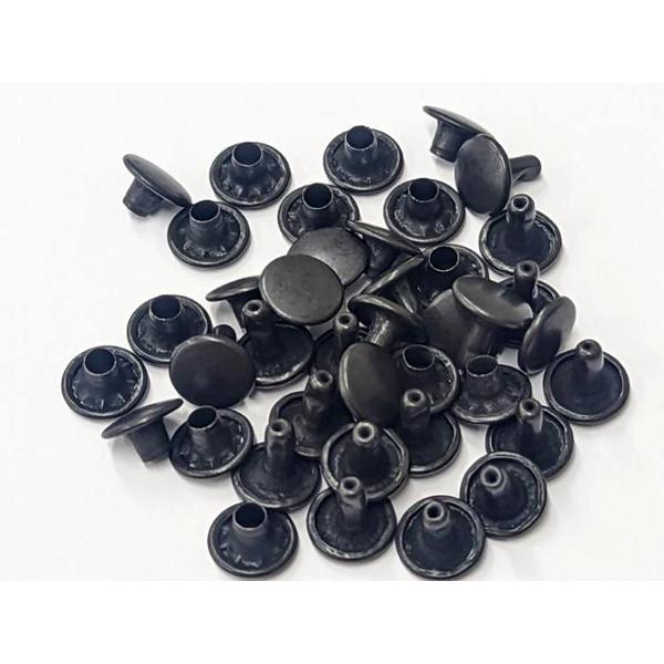 ■型番：EG75509-25■販売価格：253円（税込）　　/　　230円（税抜）■商品名：両面カシメ　中■色：マットブラック■サイズ：φ9mm｜足の長さ7.2mm（全長8.7mm）■内容：20ヶ■メール便について：メール便（220円）対応...