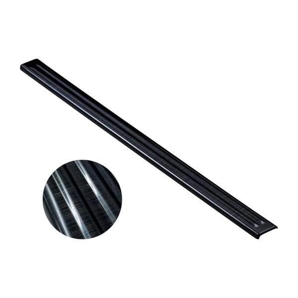 他サイト： セイワ(SEIWA) 車種専用用品 スズキ ジムニー＆シエラ(JB64/JB74)専用 リアハッチ スカッフプレート ステップガード IMP173 ステンレス ブラック 両面テープ付きの商品画像