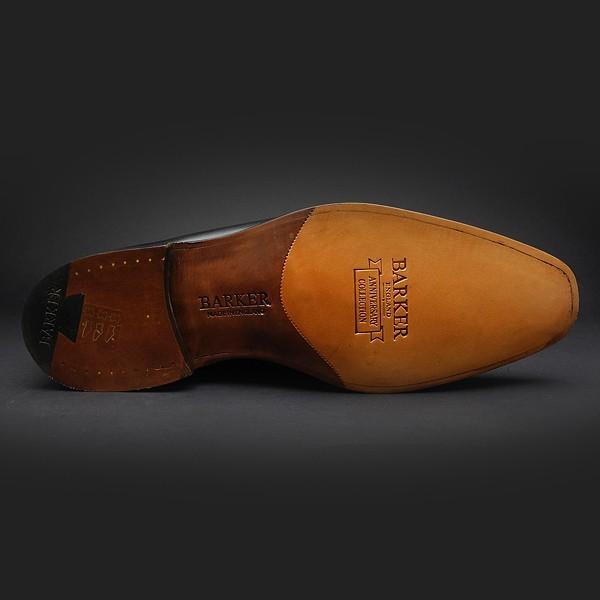 在庫限りセール Barker バーカー 英国製 Anniversary Collection ホールカット Mozart モーツァルト ブラックカーフ 紳士靴 革靴 本革 靴 Barker Mozart B レザーラウンドアバウト 通販 Yahoo ショッピング
