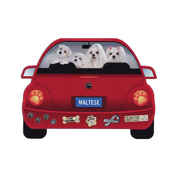 真っ赤なワーゲンに乗って後ろを振り向くWanちゃんたち。前を走る車のリアゲートにこんなマグネットが貼ってあったら思わずニンマリしちゃいますよね。後続のクルマに微笑みと心のゆとりを与える、そんな”爆走レッドカーペット”マグネット。高速道路が無...